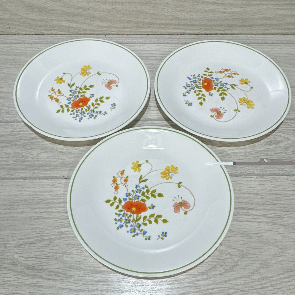 Corelle White 8.5" Dinner Plates (Set of 3) Floral Pattern Green Rim Vintage